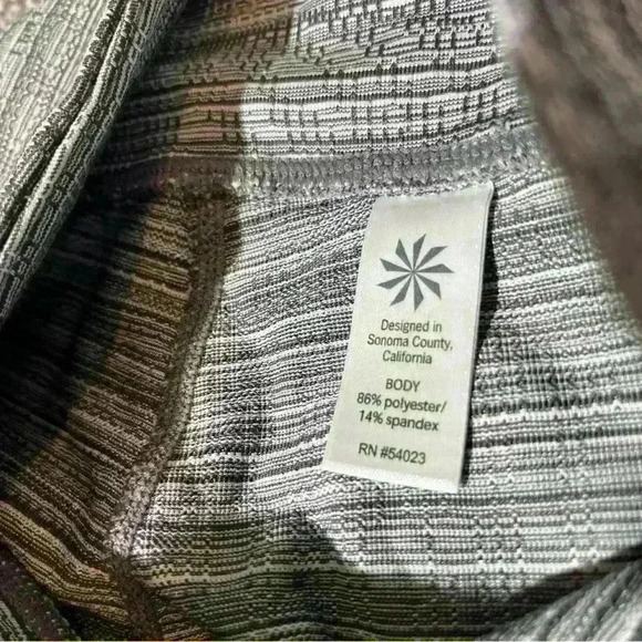 Athleta Gray Texture Tight Leggings Womens XS Stripe Yoga Stretch Athletic - Picture 8 of 10